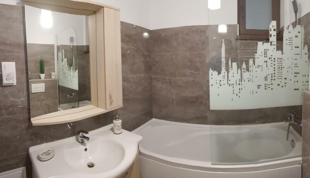 Smart Home Lux Iasi Exterior photo